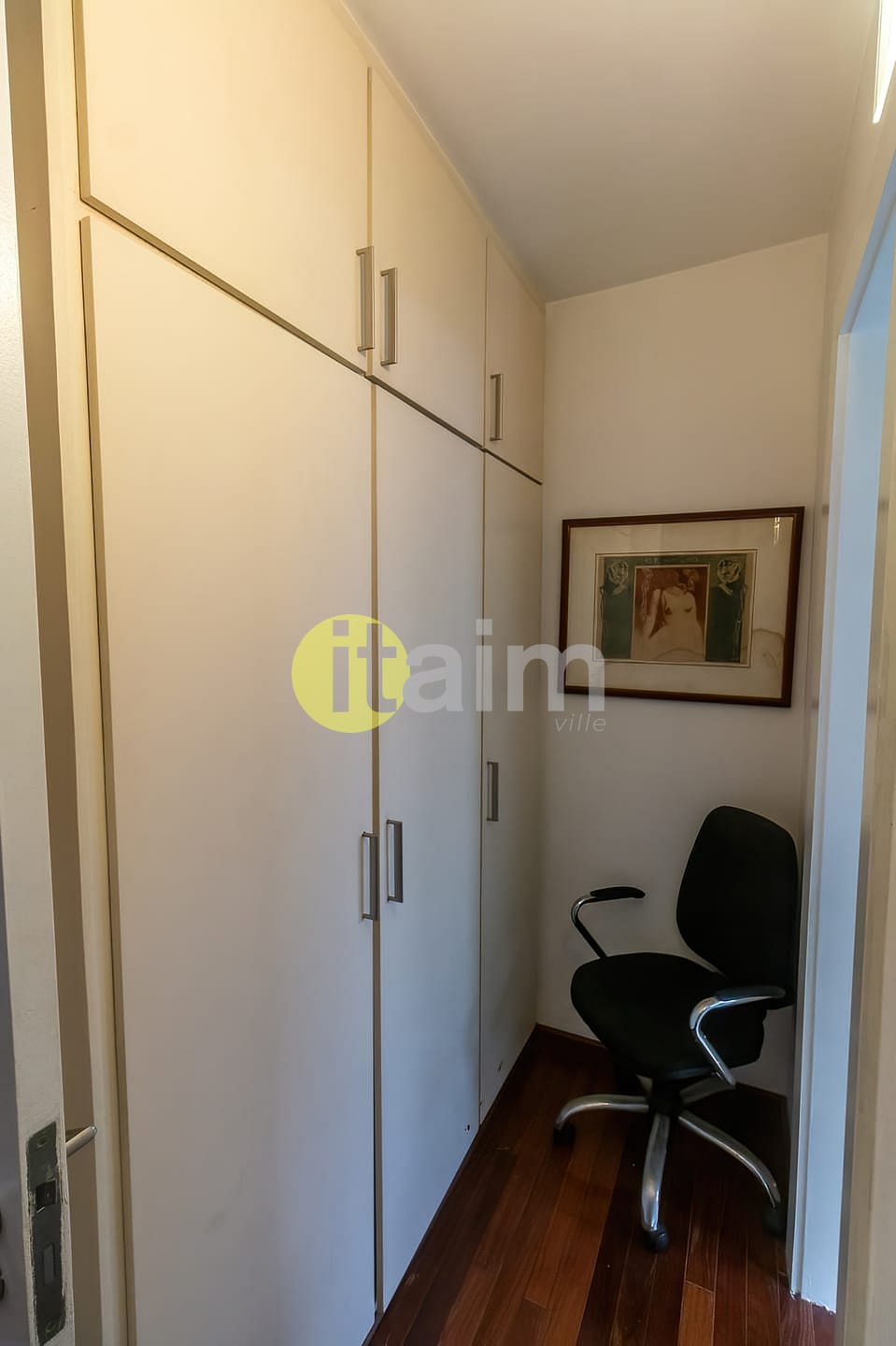 Apartamento para alugar com 3 quartos, 190m² - Foto 28
