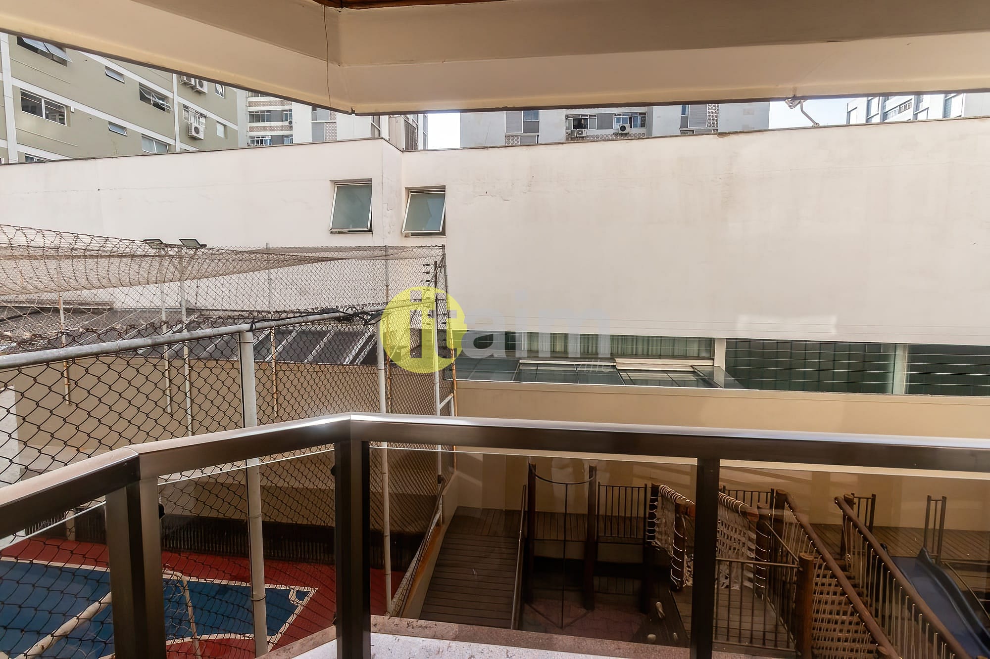 Apartamento para alugar com 3 quartos, 190m² - Foto 32