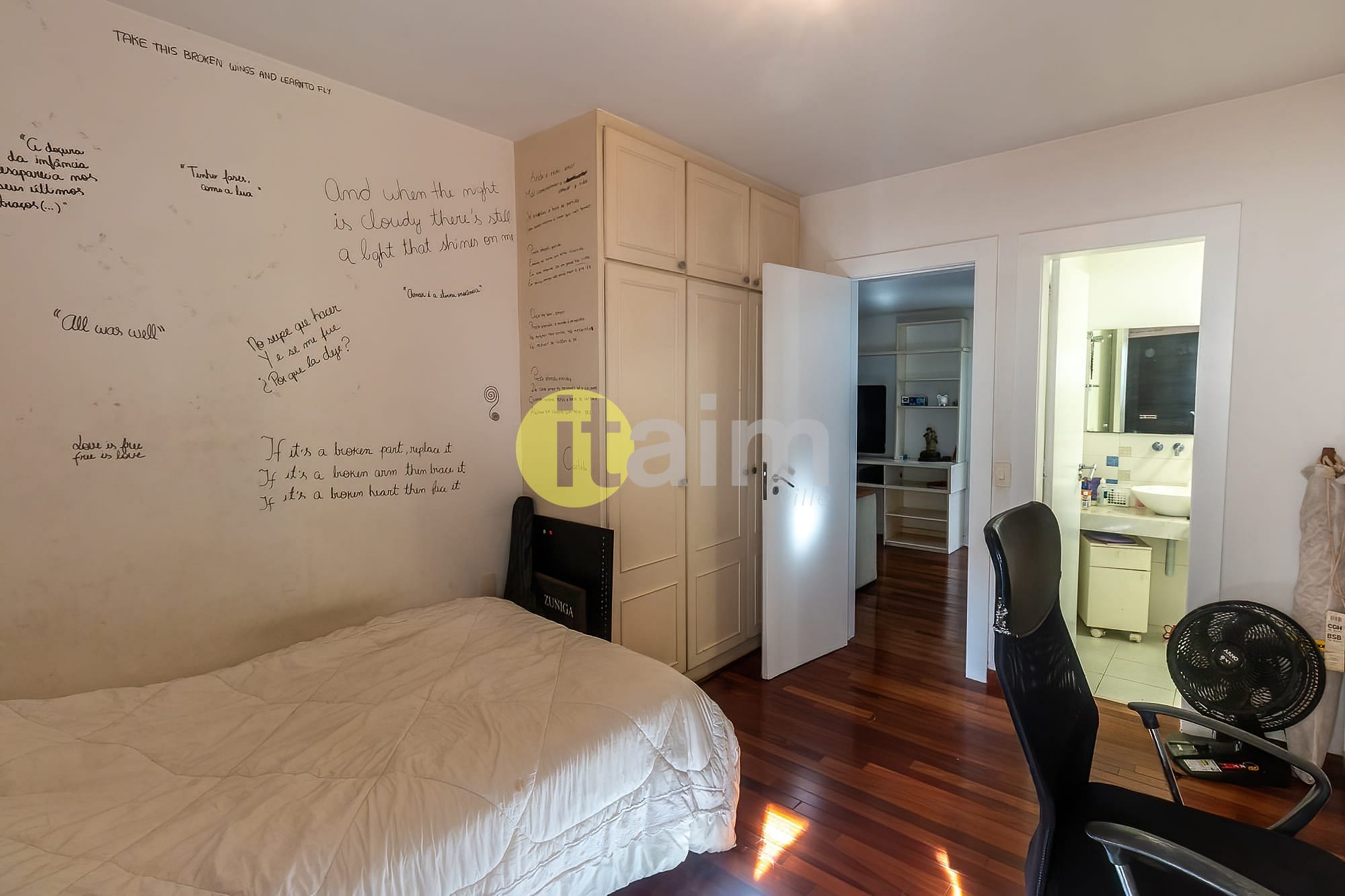 Apartamento para alugar com 3 quartos, 190m² - Foto 33