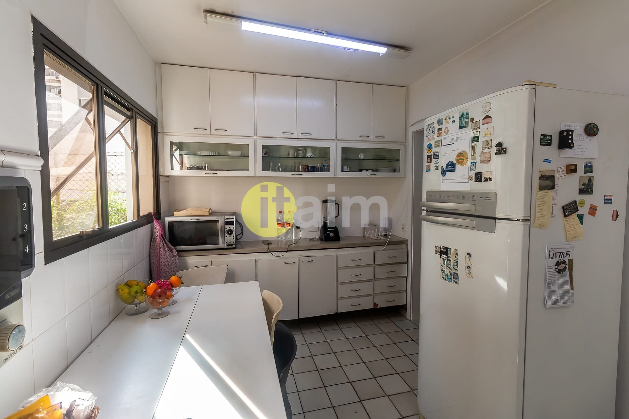 Apartamento para alugar com 3 quartos, 190m² - Foto 40
