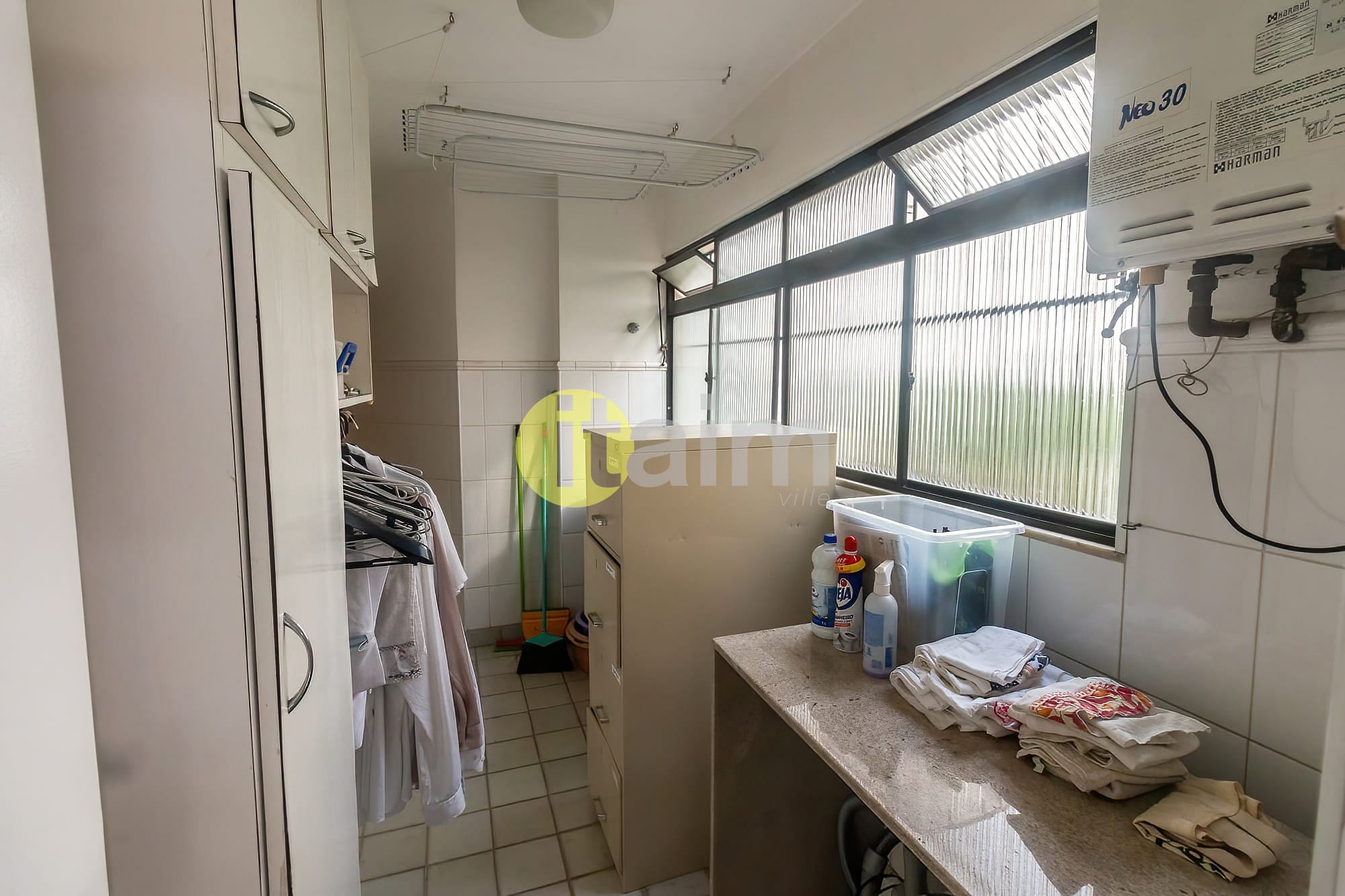 Apartamento para alugar com 3 quartos, 190m² - Foto 42