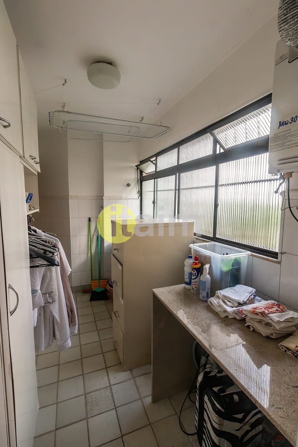 Apartamento para alugar com 3 quartos, 190m² - Foto 43