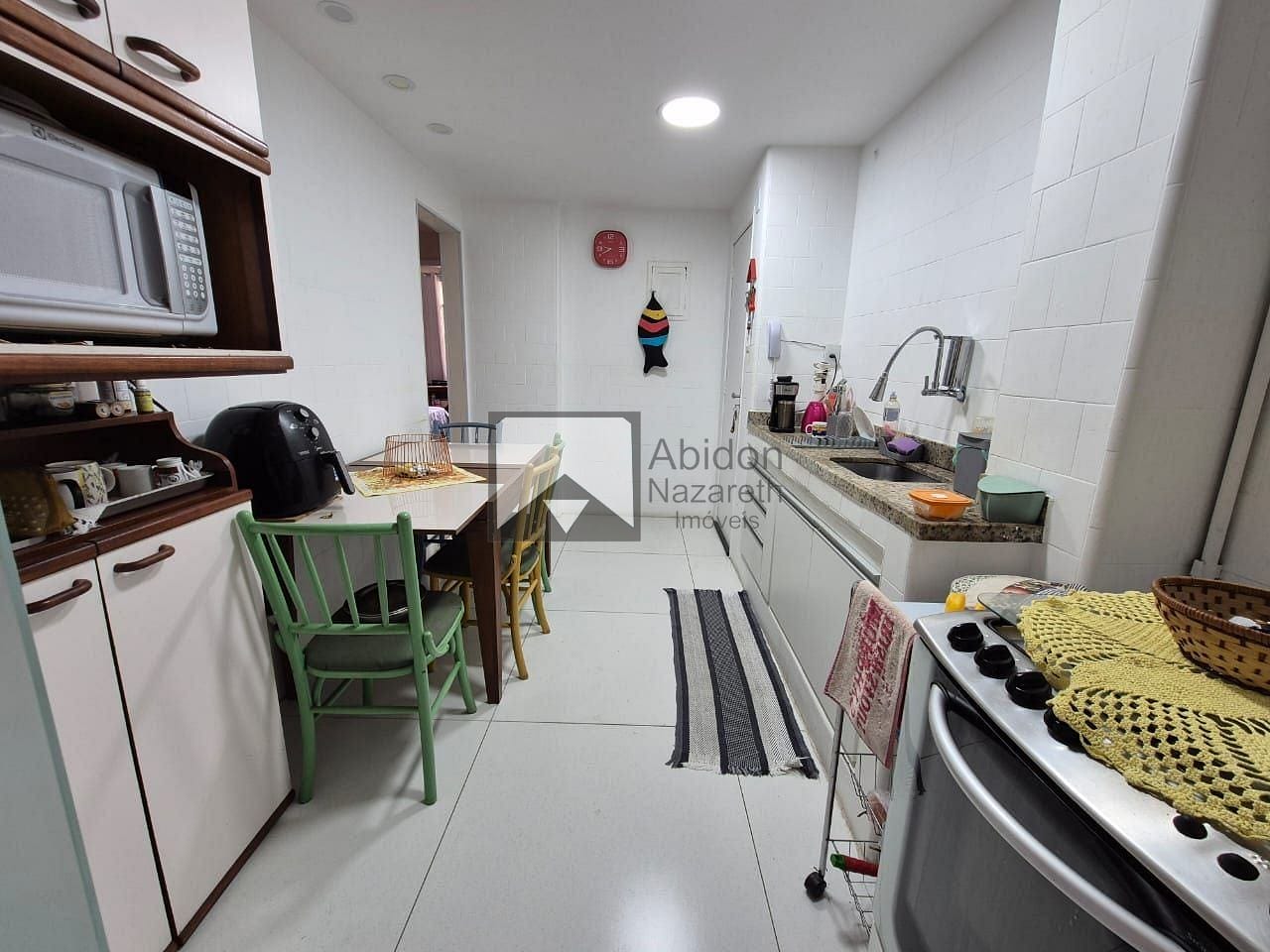 Apartamento à venda com 2 quartos, 70m² - Foto 16