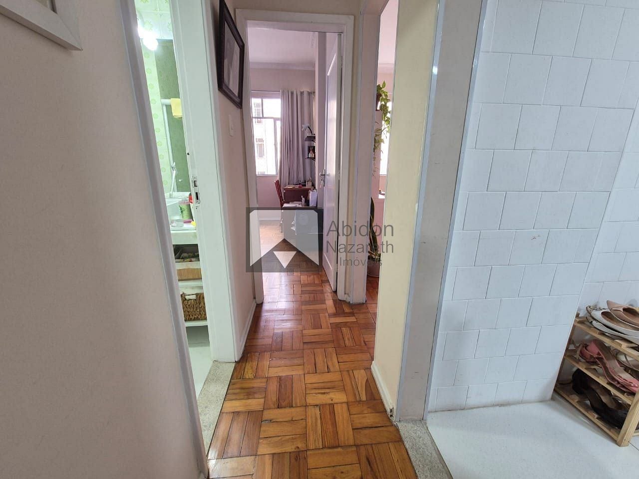Apartamento à venda com 2 quartos, 70m² - Foto 9