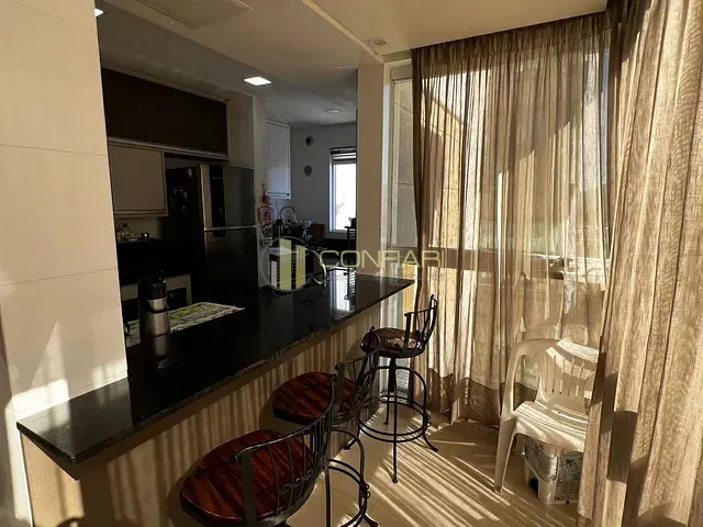 Apartamento 2 quartos e 3 banheiros, à venda, no bairro Meia praia em Itapema