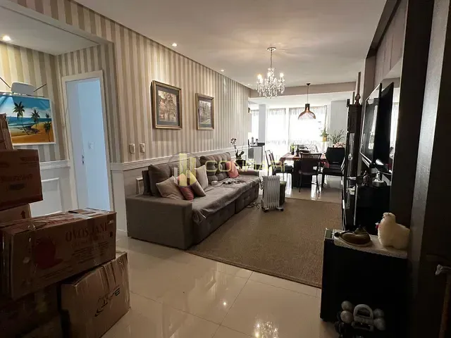 Apartamento 2 quartos e 3 banheiros, à venda, no bairro Meia praia em Itapema