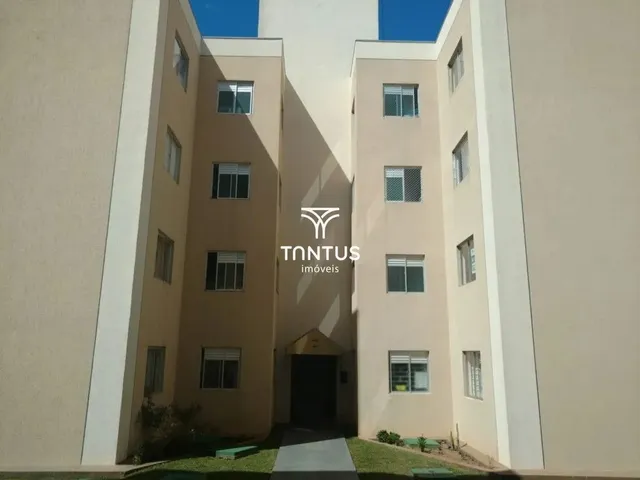 Apartamento 3 quartos e 1 banheiro, para alugar, no bairro Santa Cândida em Curitiba