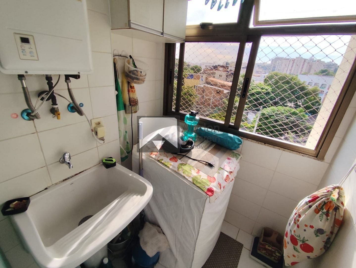 Apartamento à venda com 3 quartos, 87m² - Foto 9