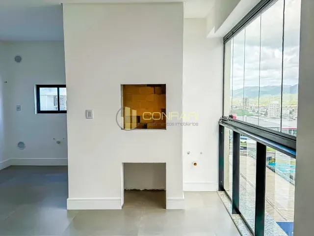 Apartamento 3 quartos e 4 banheiros, à venda, no bairro meia praia em Itapema