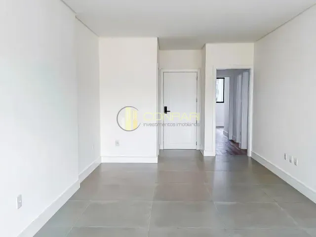 Apartamento 3 quartos e 4 banheiros, à venda, no bairro meia praia em Itapema