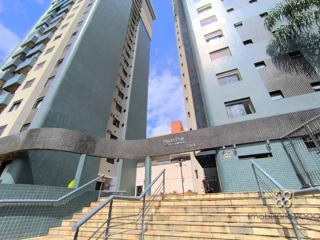 Apartamento 2 quartos e 1 banheiro, para alugar, no bairro Cristo Rei em Curitiba