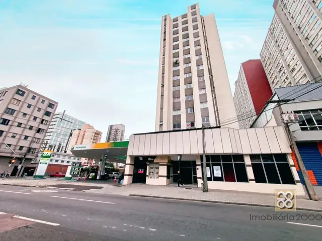 Apartamento 1 quarto e 1 banheiro, para alugar, no bairro Centro em Curitiba