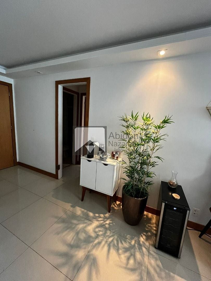 Apartamento à venda com 2 quartos, 77m² - Foto 7