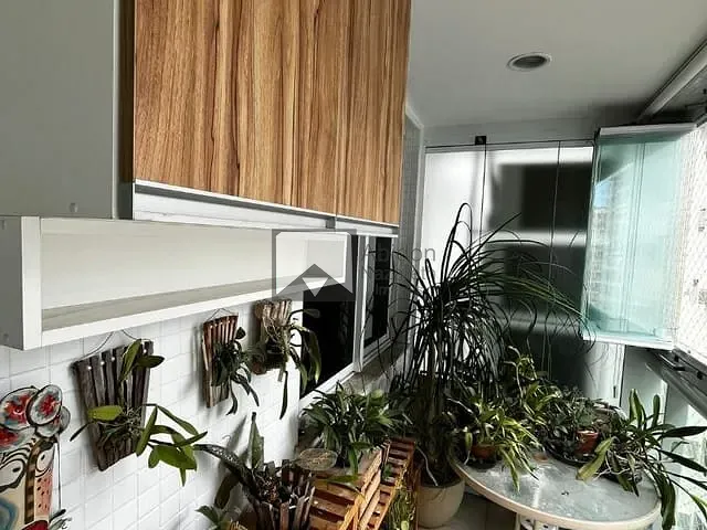 Apartamento com 77m² 2 quartos e 2 banheiros, à venda, no bairro Icaraí em Niterói