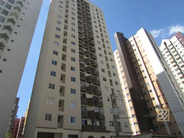 Apartamento 3 quartos e 1 banheiro, para alugar, no bairro Cristo Rei em Curitiba