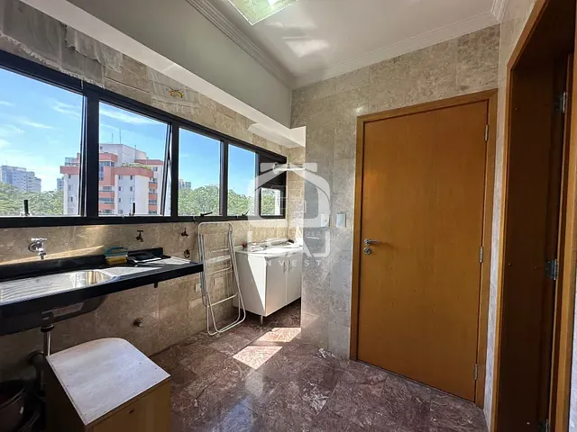 Apartamento 3 quartos e 5 banheiros, à venda, no bairro Vila Andrade em São Paulo