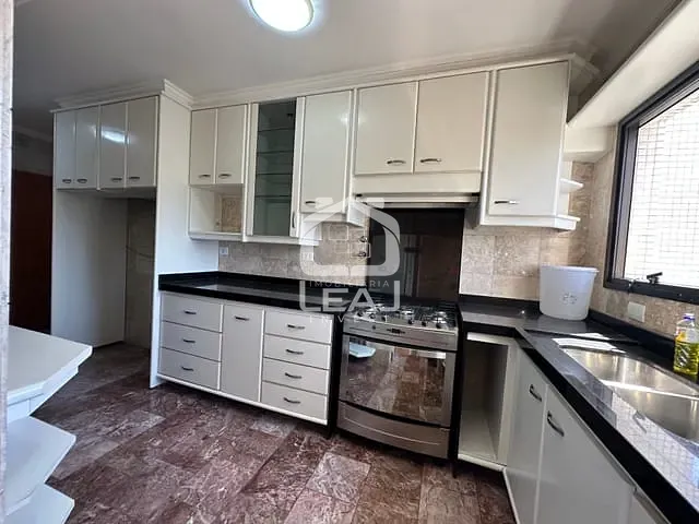 Apartamento 3 quartos e 5 banheiros, à venda, no bairro Vila Andrade em São Paulo