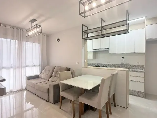 Apartamento 2 quartos e 2 banheiros, para alugar, no bairro Santa Felicidade em Curitiba