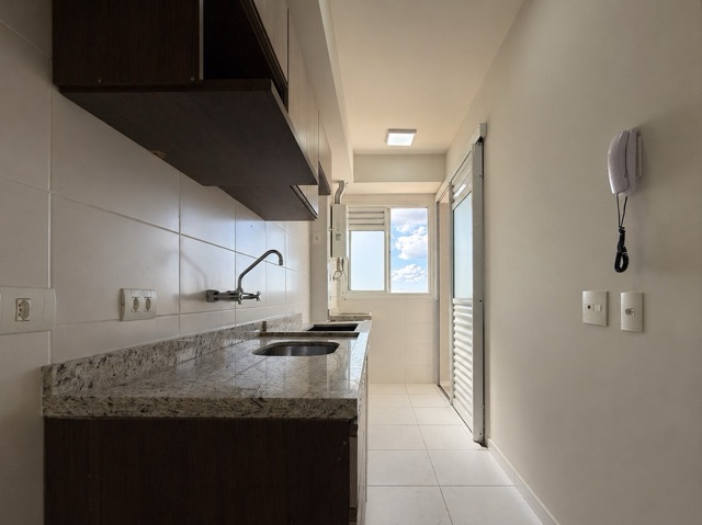 Apartamento com 97m² 3 quartos e 2 banheiros, à venda, no bairro Gleba Palhano em Londrina