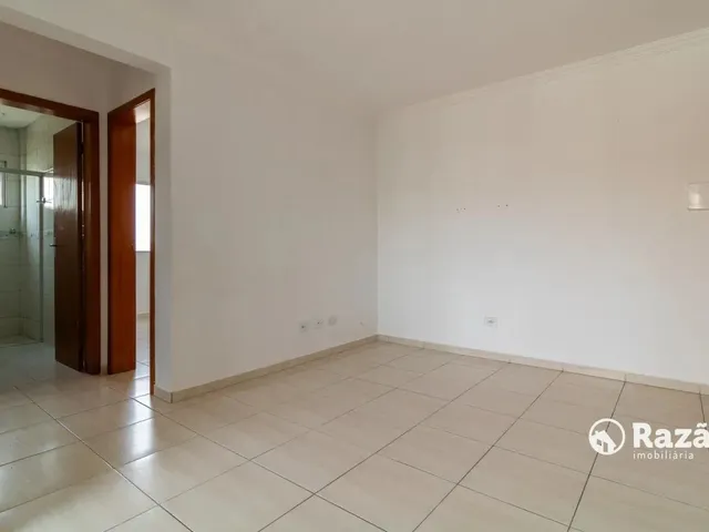 Apartamento 2 quartos e 1 banheiro, para alugar, no bairro Atuba em Colombo