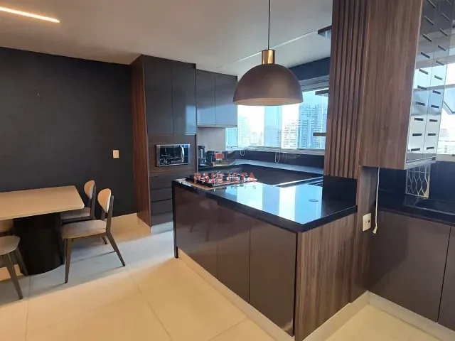 Apartamento 3 quartos e 4 banheiros, à venda, no bairro Pompéia em Santos