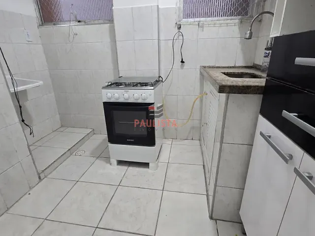 Apartamento 1 quarto e 1 banheiro, para alugar, no bairro Gonzaga em Santos