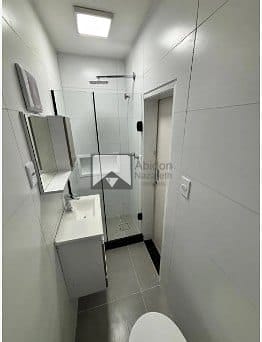 Apartamento à venda com 2 quartos, 75m² - Foto 11