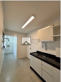 Apartamento à venda com 2 quartos, 75m² - Foto 8