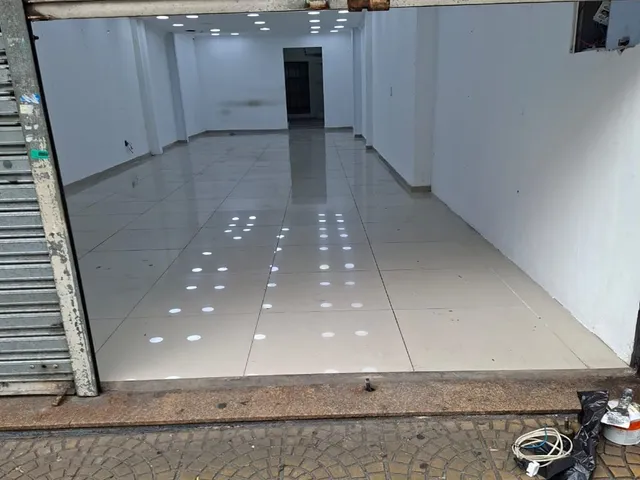 Loja com 180m², para alugar, no bairro Santo Amaro em São Paulo