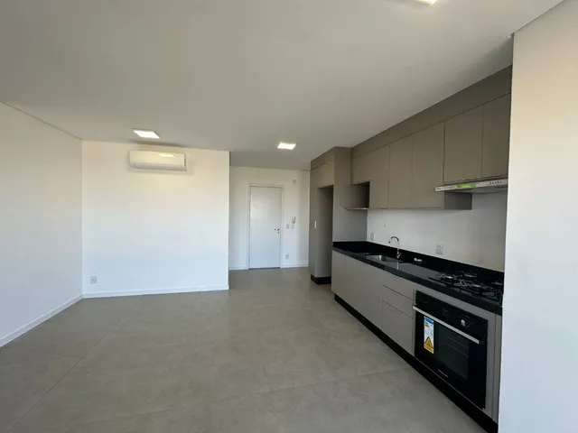 Apartamento com 182m² 3 quartos e 3 banheiros, à venda, no bairro Gleba Palhano em Londrina