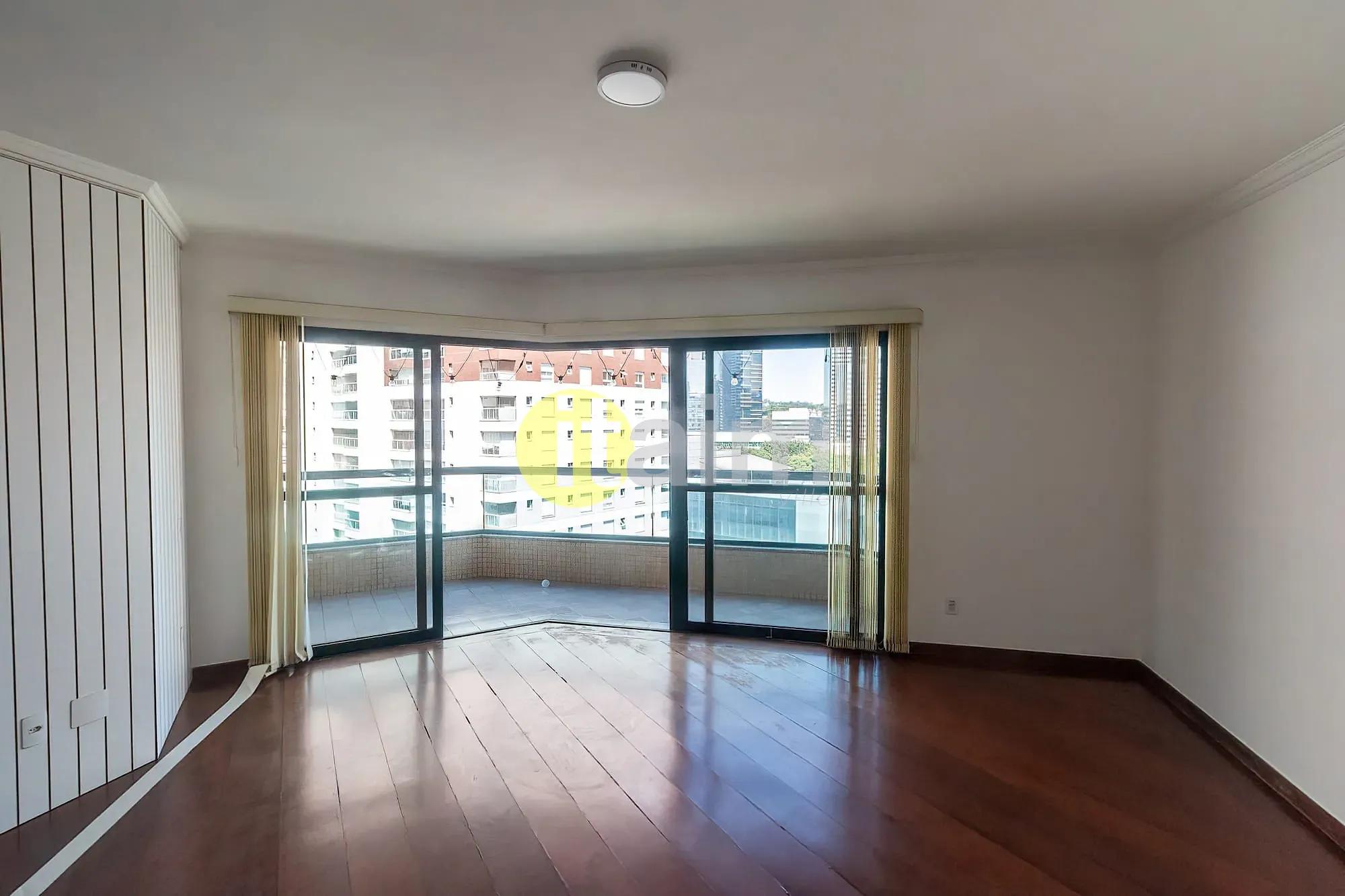 Apartamento, 3 quartos, 126 m² - Foto 2