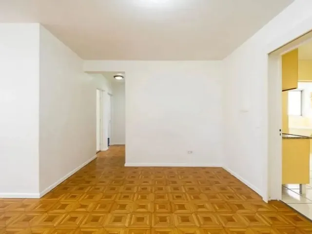 Apartamento 3 quartos e 2 banheiros, à venda, no bairro Cristo Rei em Curitiba