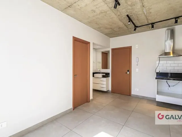 Apartamento 2 quartos e 1 banheiro, para alugar, no bairro São Francisco em Curitiba