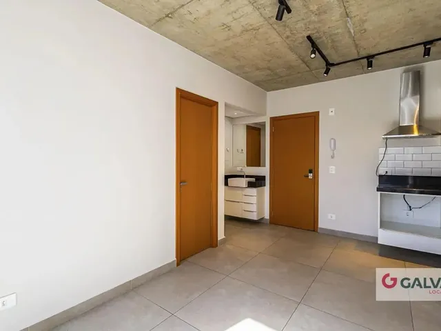 Apartamento 2 quartos e 1 banheiro, para alugar, no bairro São Francisco em Curitiba