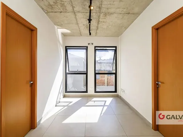 Apartamento 2 quartos e 1 banheiro, para alugar, no bairro São Francisco em Curitiba