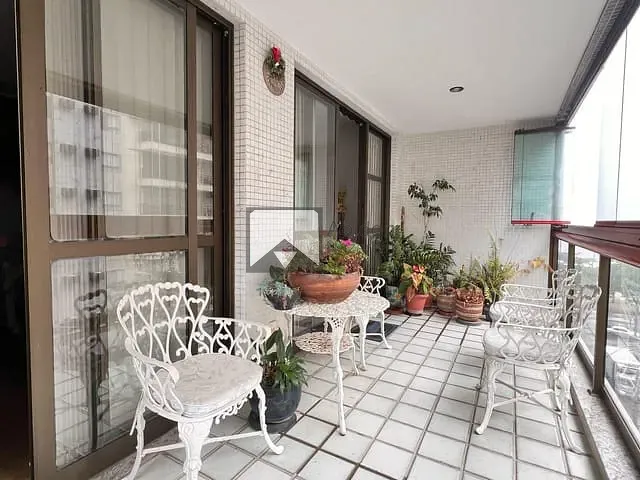 Apartamento com 140m² 3 quartos e 1 banheiro, à venda, no bairro Icaraí em Niterói