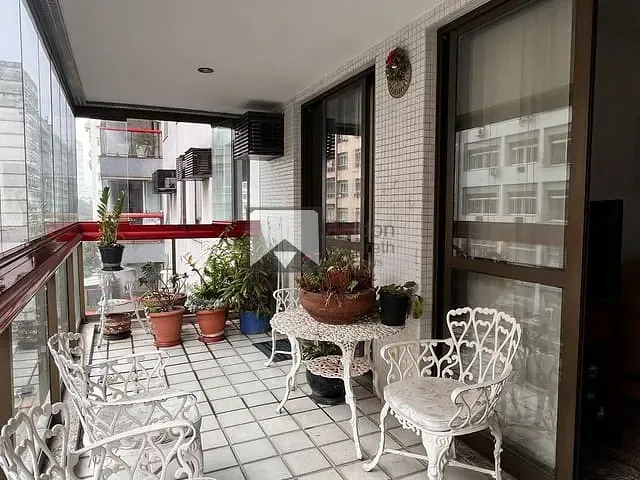Apartamento com 140m² 3 quartos e 1 banheiro, à venda, no bairro Icaraí em Niterói