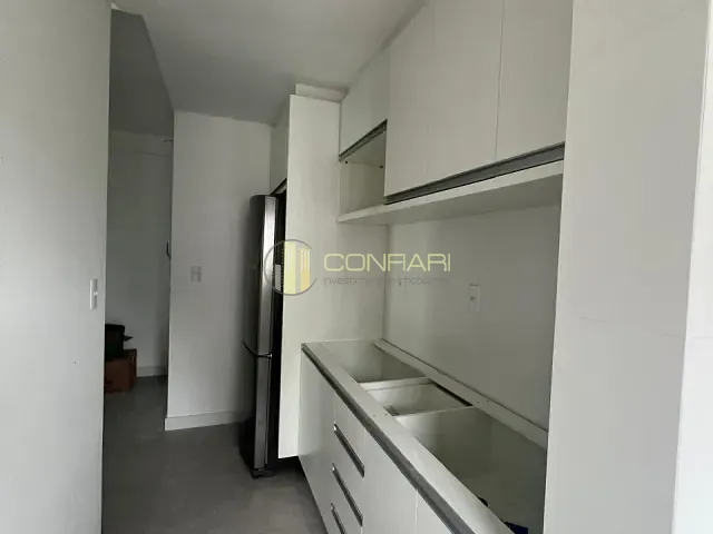 Apartamento 2 quartos e 2 banheiros, para alugar, no bairro Morretes em Itapema