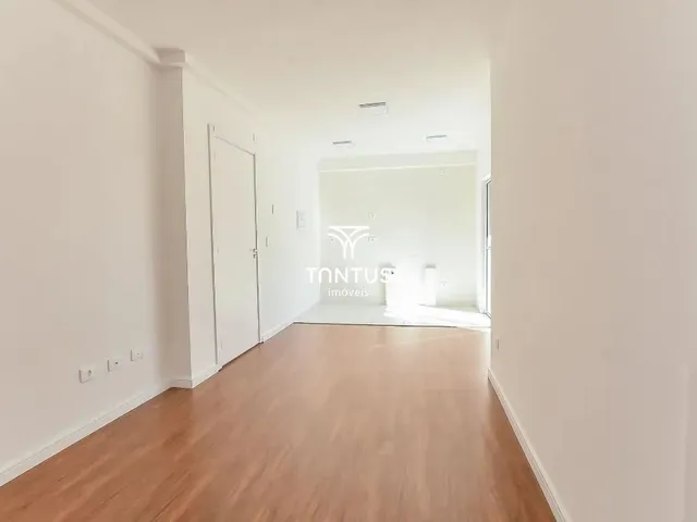 Apartamento 2 quartos e 1 banheiro, para alugar, no bairro Vargem Grande em Pinhais