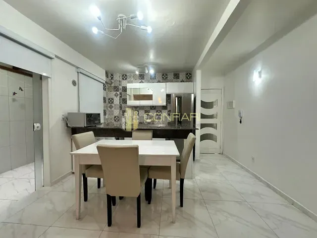 Apartamento 2 quartos e 3 banheiros, à venda, no bairro Meia Praia em Itapema