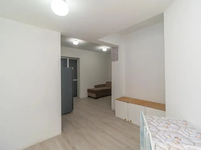 Apartamento 1 quarto e 1 banheiro, para alugar, no bairro Rebouças em Curitiba