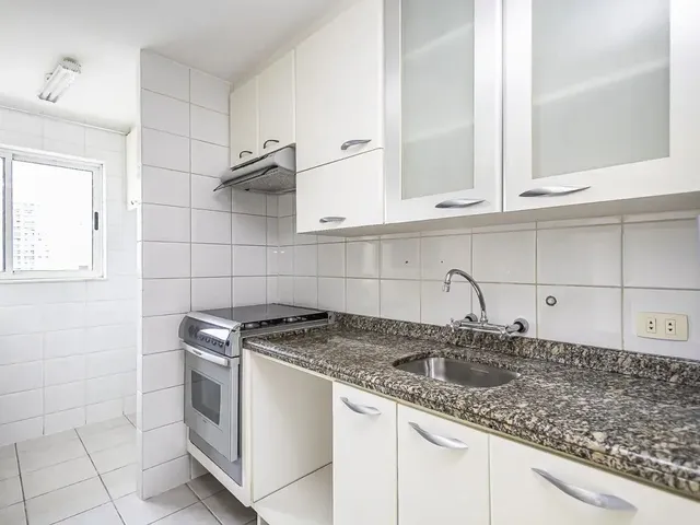 Apartamento 1 quarto e 1 banheiro, à venda, no bairro Batel em Curitiba