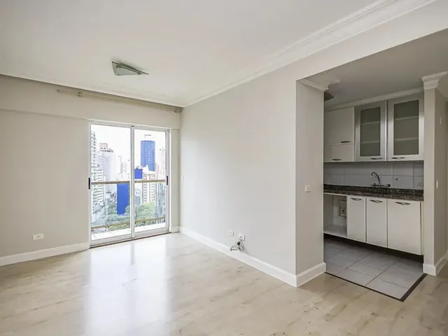 Apartamento 1 quarto e 1 banheiro, à venda, no bairro Batel em Curitiba