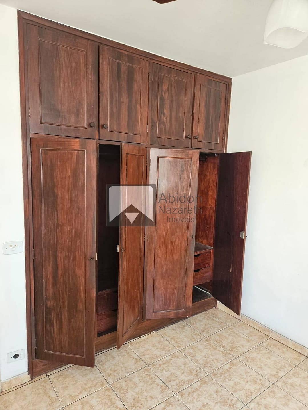 Apartamento à venda com 2 quartos, 70m² - Foto 6
