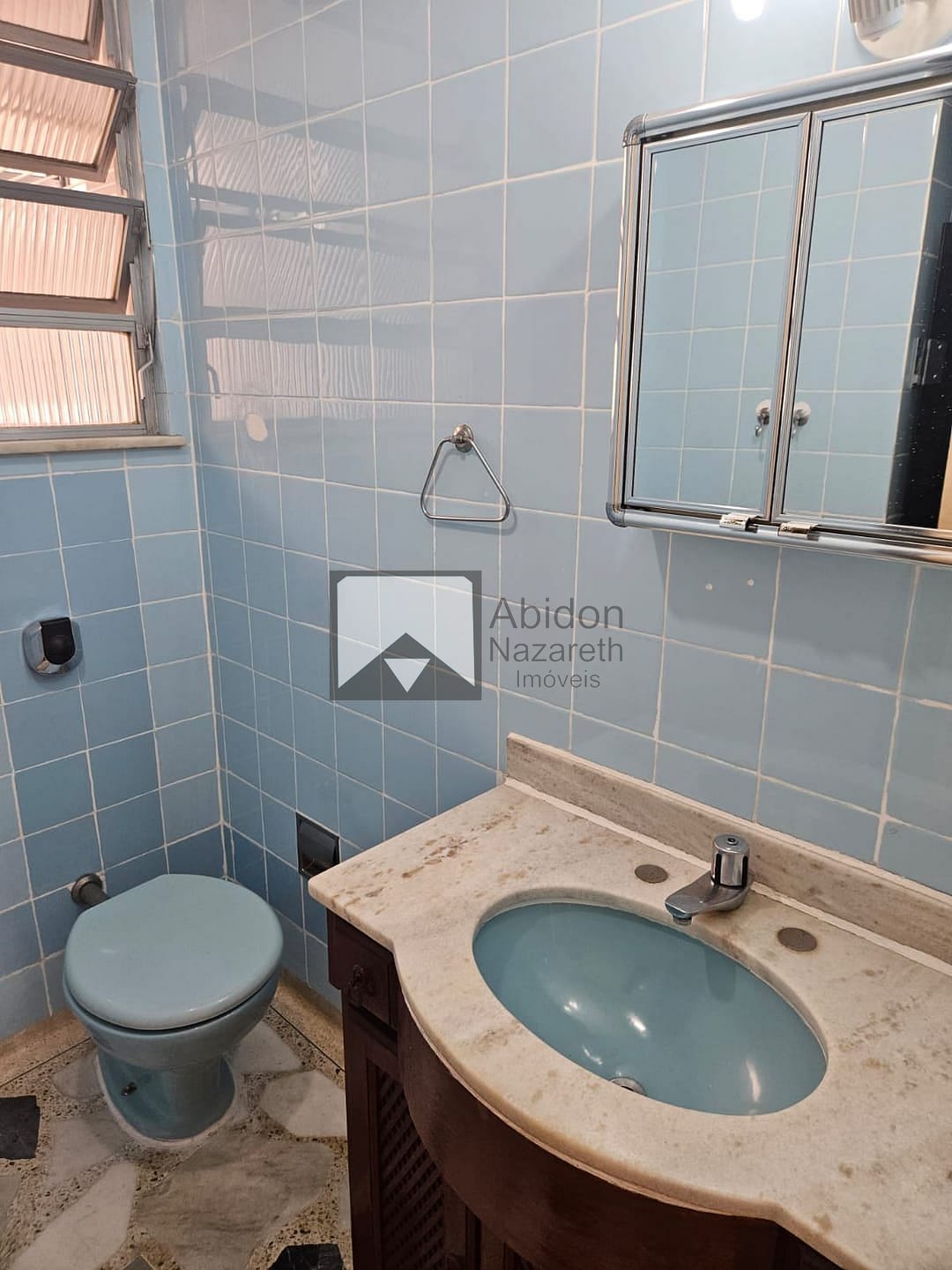 Apartamento à venda com 2 quartos, 70m² - Foto 9