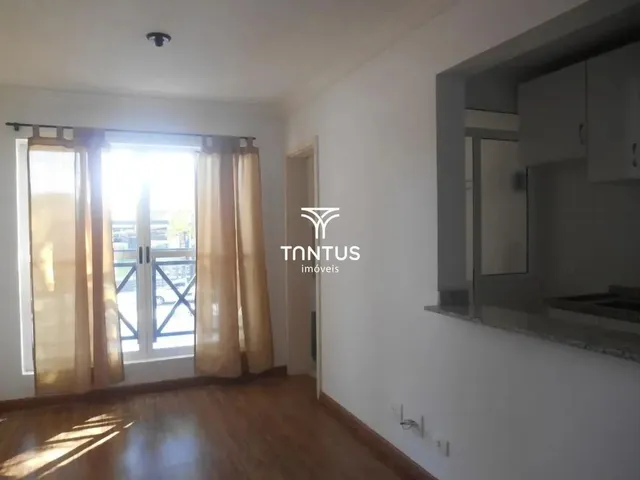 Apartamento 2 quartos e 1 banheiro, para alugar, no bairro Bacacheri em Curitiba