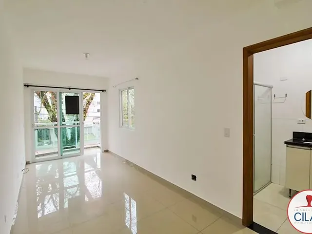 Apartamento 1 quarto e 1 banheiro, para alugar, no bairro Água Verde em Curitiba