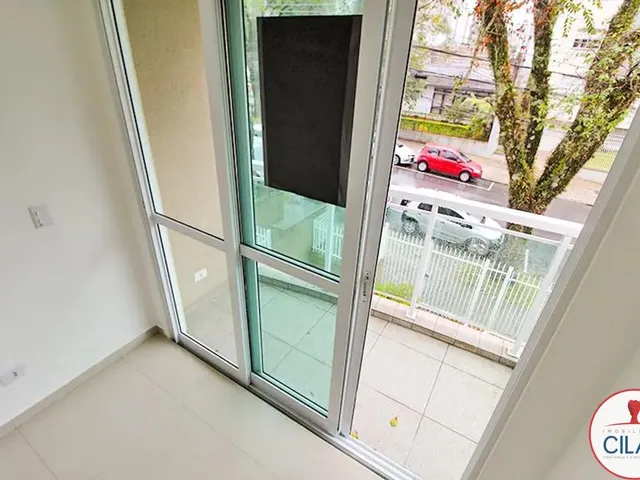 Apartamento 1 quarto e 1 banheiro, para alugar, no bairro Água Verde em Curitiba