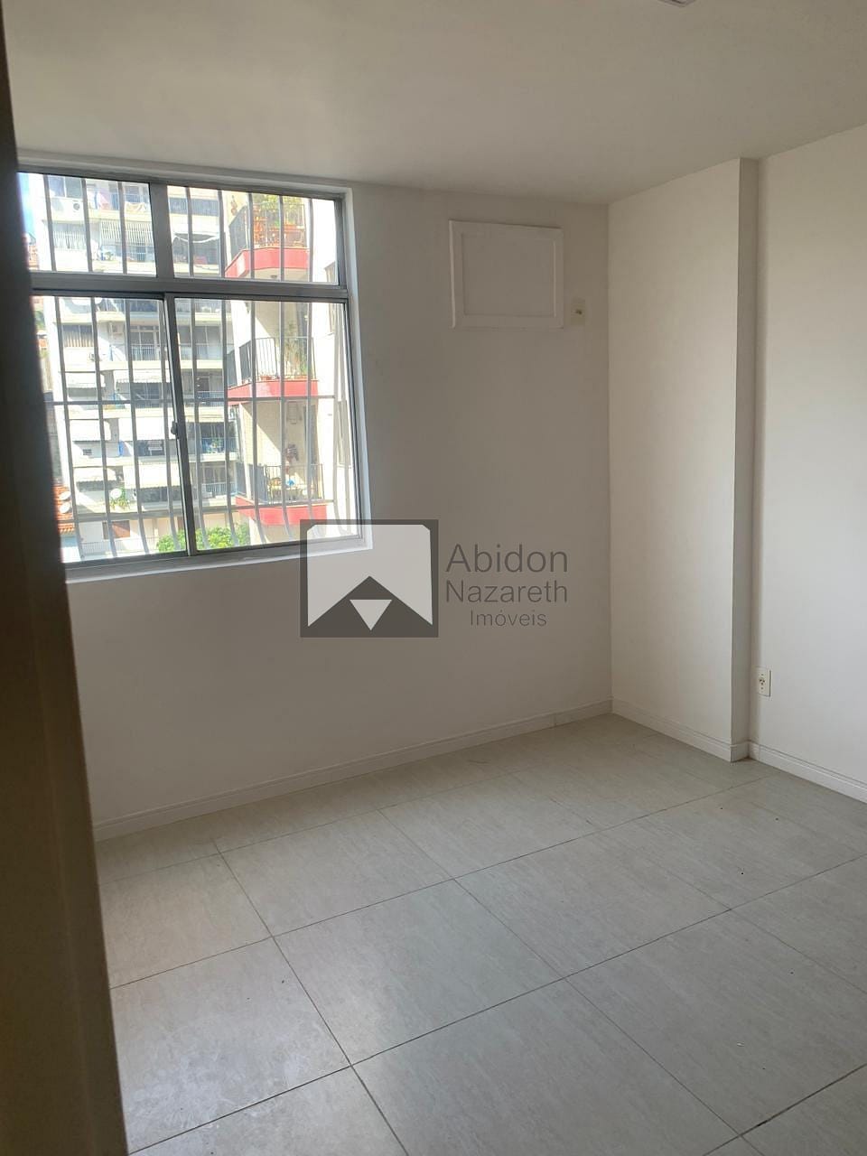 Apartamento à venda com 2 quartos, 80m² - Foto 33