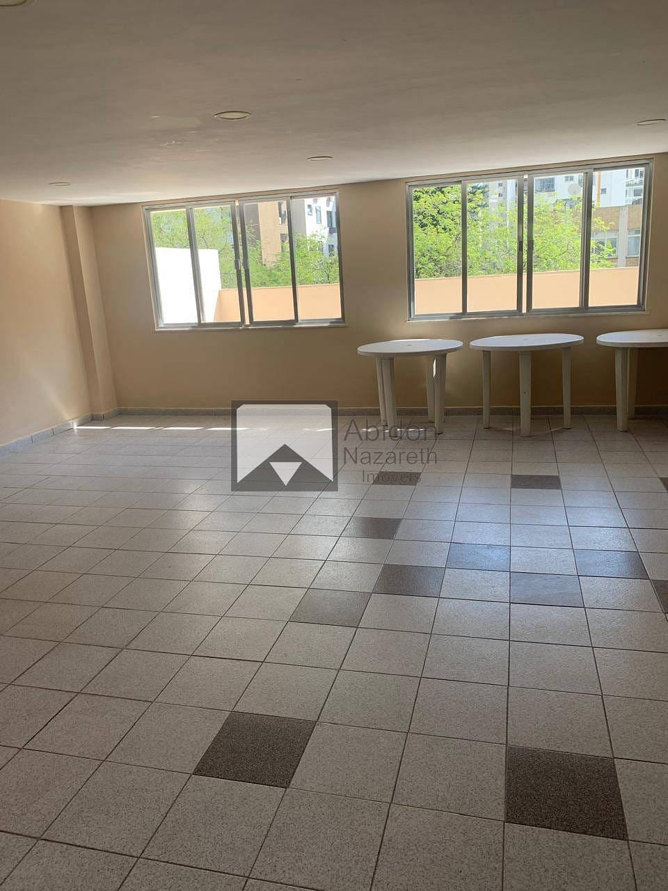 Apartamento à venda com 2 quartos, 80m² - Foto 35